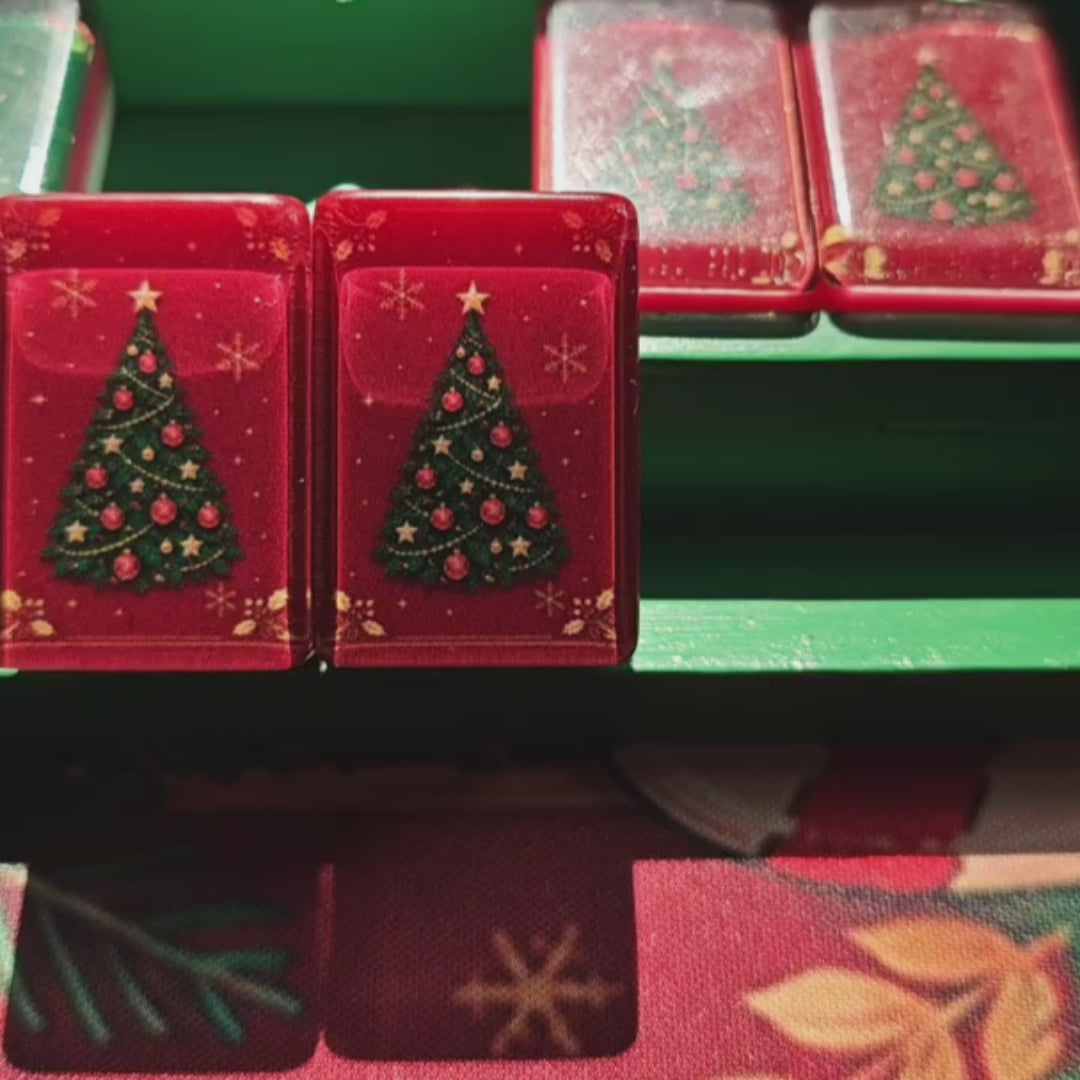 BamChive Red Christmas Star American Mahjong Set product video showing festive tile details and red snowflake backs
